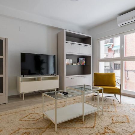 Апартаменты Bright New And Wide- 1Bd 1Bth- Delicias Мадрид Экстерьер фото